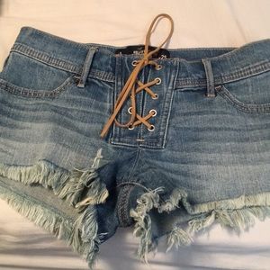 Hollister Short-Short low rise Shorts